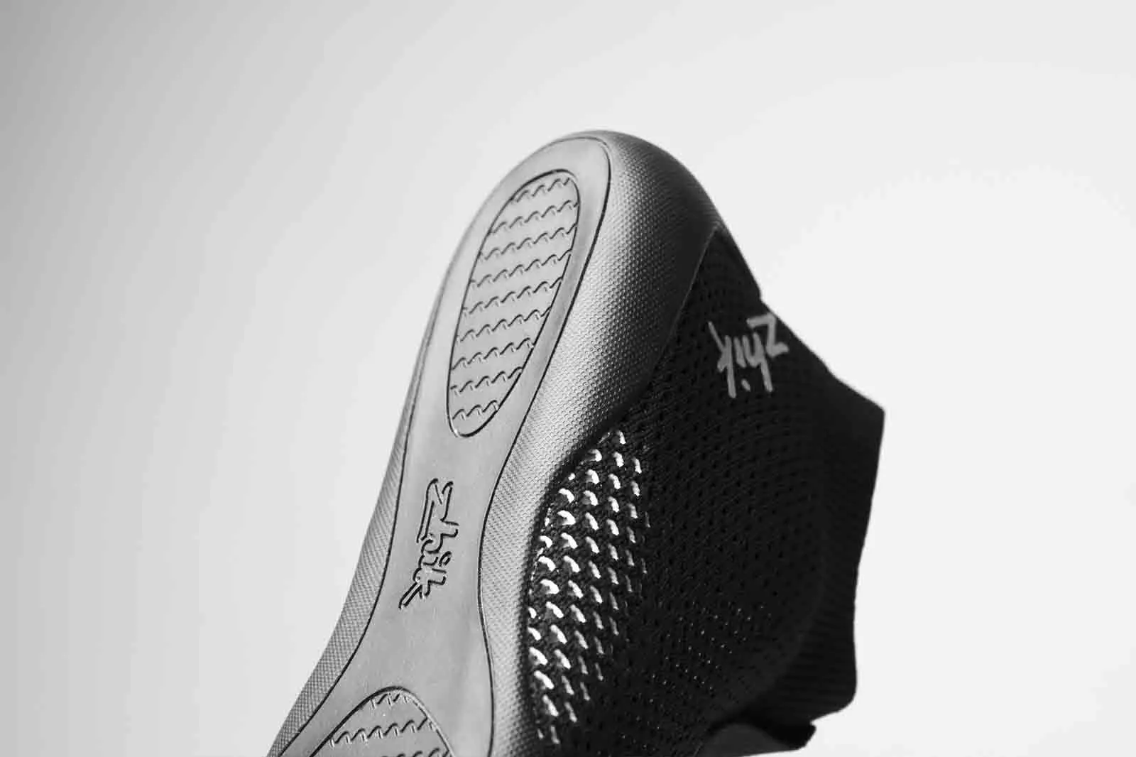 DBT-0080-U-BLK-(feature4).jpg Superthin Bootie